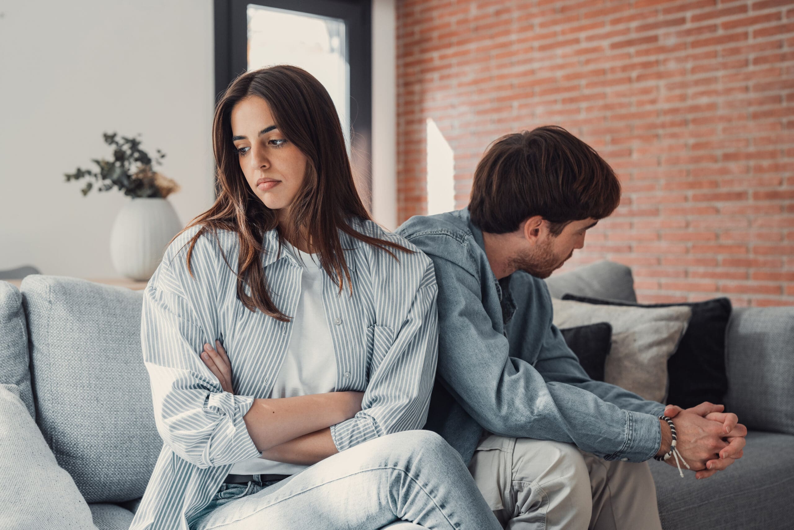 Young NYC couple who are both defensive and not communicating
